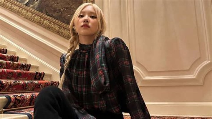 A Close Look at His Present Girlfriend and Dating History