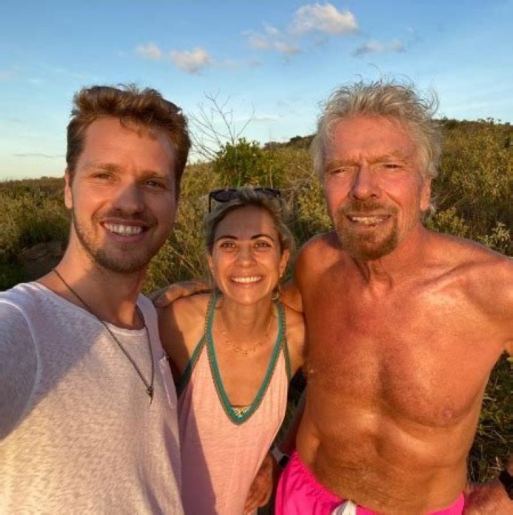 A Look into Her Life, Marriage to Richard Branson, Net Worth, Kids, and Parents