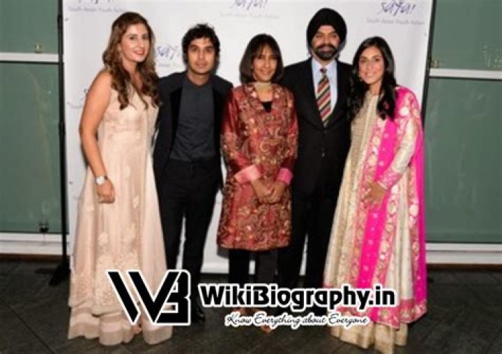 Ahrah Banga - Age, Family, Bio