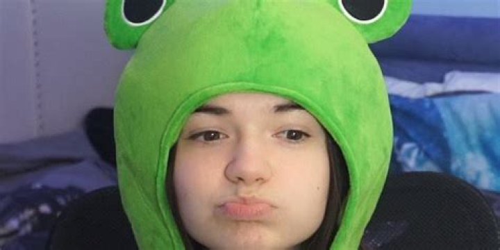 aimsey - Age, Family, Bio