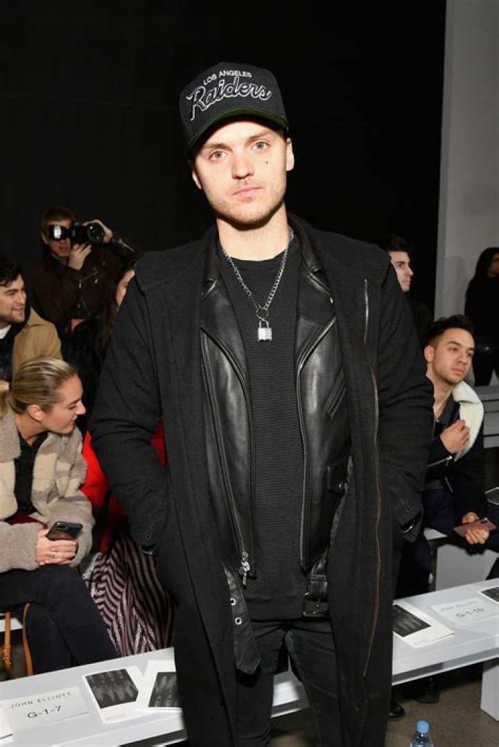 Alexander DeLeon Net Worth - Wiki, Age, Weight and Height, Relationships, Family, and More