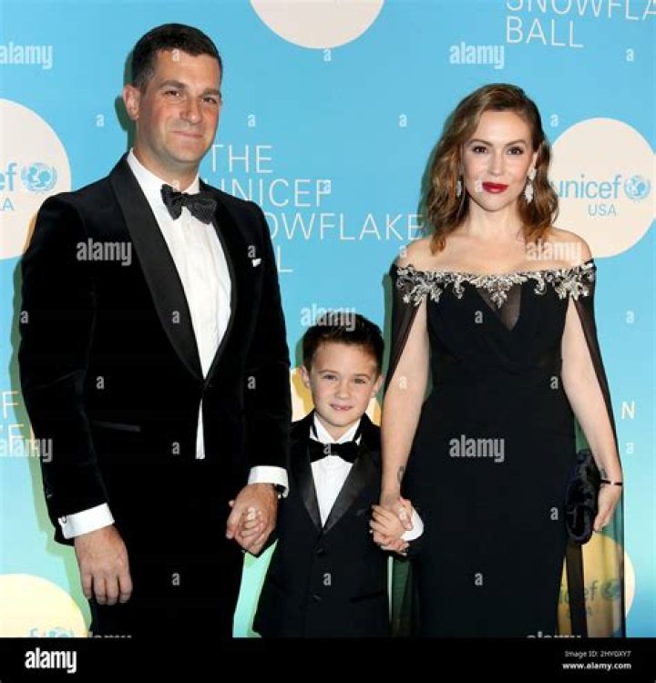 Alyssa Milano's Husband, Dave Bugliari has a net worth of $5 million. Know about their child as well.