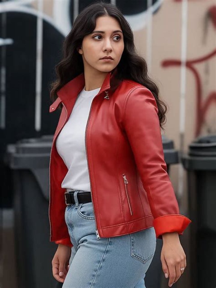 Amanda Arcuri Bio (Wiki) 