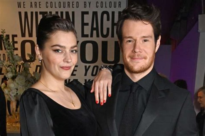 Amber Anderson - Age, Family, Bio