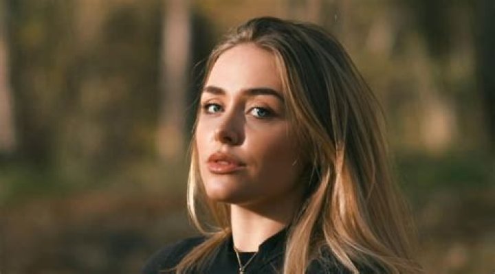 Amber Quinn (Instagram Star) - Age, Family, Bio
