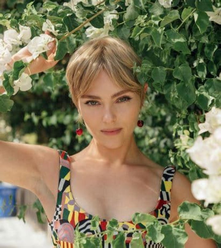 AnnaSophia Robb Bio (Wiki) 