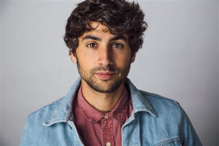 Ashton Moio - Age, Family, Bio