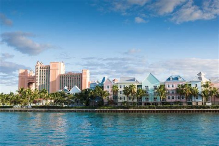 Bahamas Vs. Bermuda: Which Should You Visit?