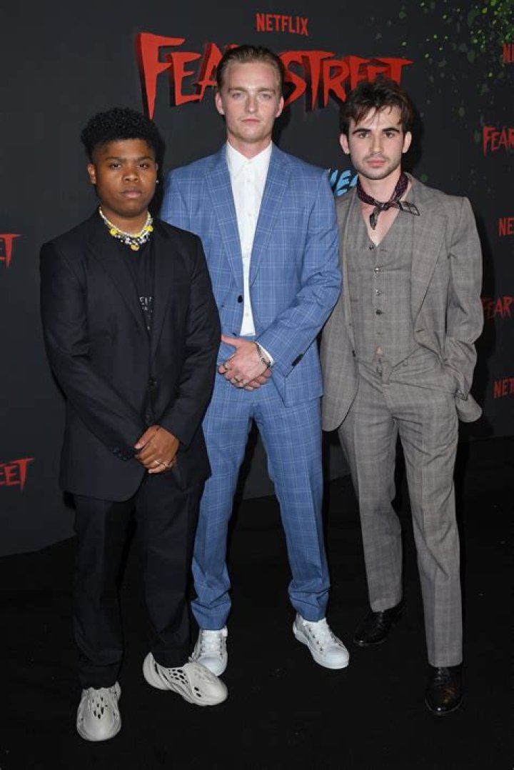 Benjamin Flores Jr. Bio (Wiki) 