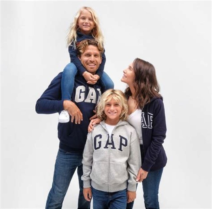 Britni Nicol - Age, Family, Bio