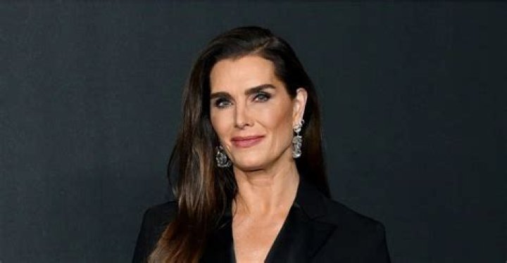 Brooke Shields Hair – Natural or Wig, Nose Job