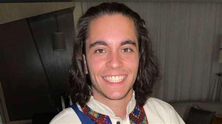 Carlos Eduardo Espina - Age, Family, Bio