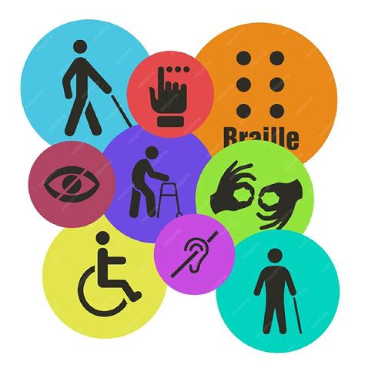 Carrie Fisher jokes about Brangelina, gay icons & mental hospitals