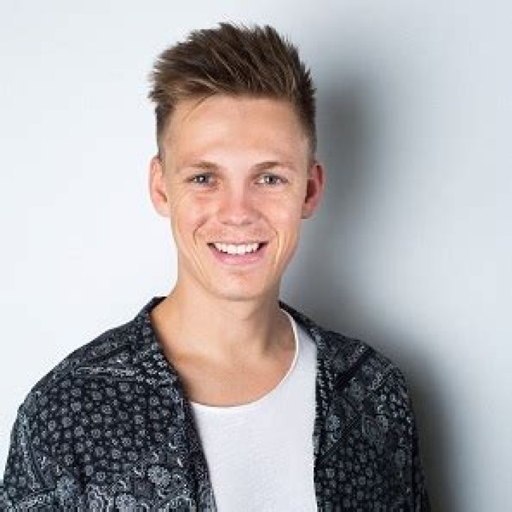 Caspar Lee Bio (Wiki) 