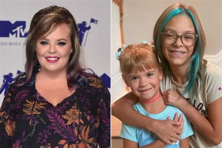 Catelynn Lowell Shares She's Having Contractions!