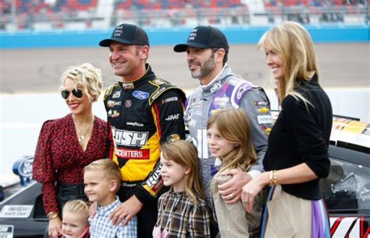 Clint Bowyer Children: Cash Aaron Bowyer, Presley Elizabeth Bowyer