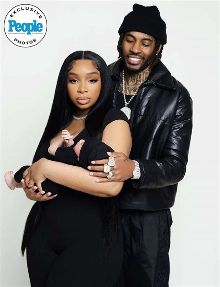 Coca Vango - Age, Family, Bio