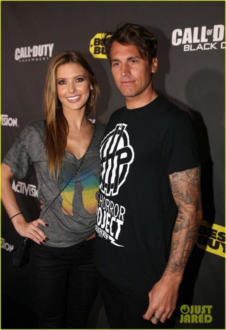 
Corey Bohan Height, Weight, Net Worth, Age, Birthday, Wikipedia, Who, Nationality, Biography 