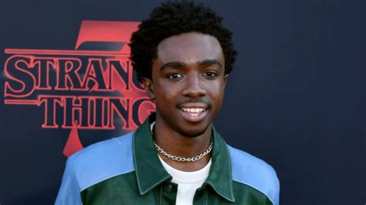 
Dean McLaughlin Height, Weight, Net Worth, Age, Birthday, Wikipedia, Who, Nationality, Biography 