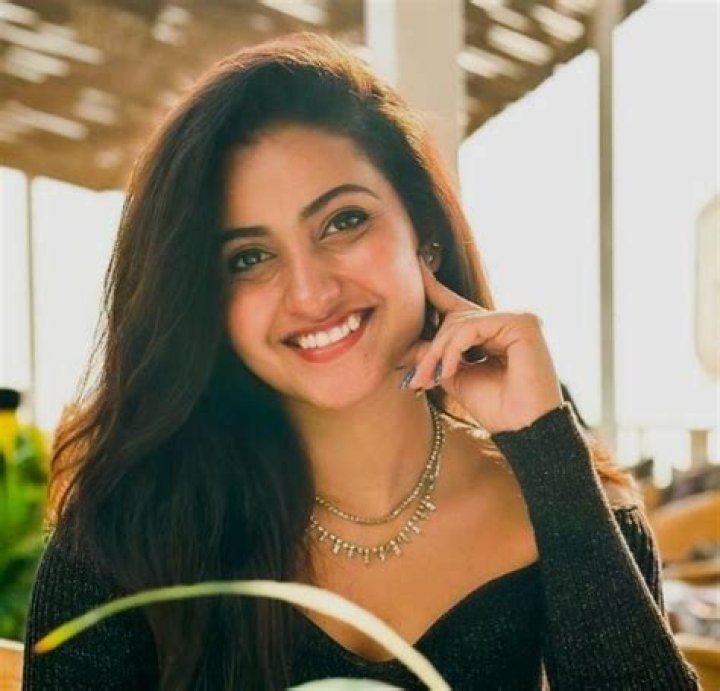 
Deepika Pilli Height, Weight, Net Worth, Age, Birthday, Wikipedia, Who, Nationality, Biography 