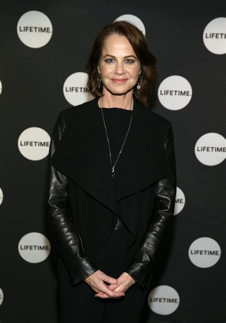 Deirdre Mullins Height, Weight, Net Worth, Age, Birthday, Wikipedia, Who, Nationality, Biography