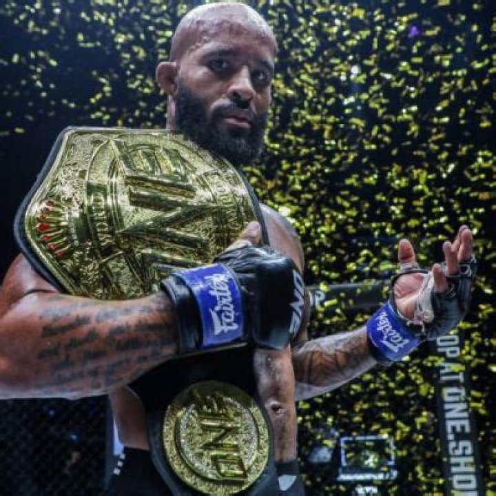 Demetrious Johnson Net Worth | How Rich Is He | MMA Star Career Explore