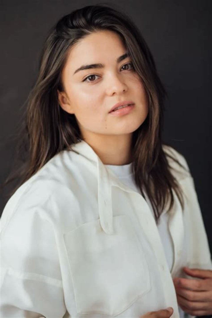 Devery Jacobs Height, Weight, Net Worth, Age, Wiki, Who, Instagram, Biography
