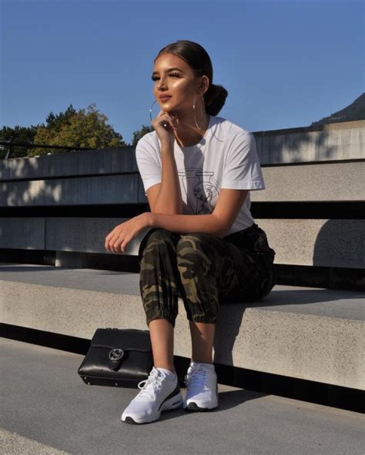 Dzana Dzzyzzle - Age, Family, Bio