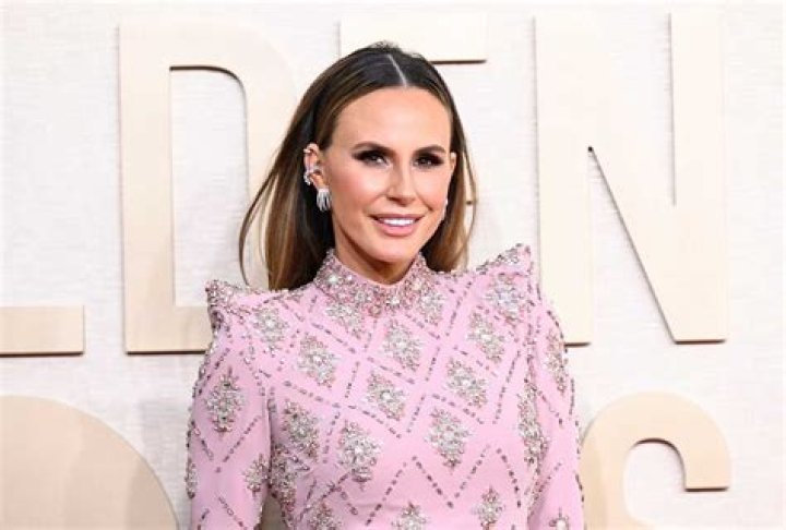 E! News host Keltie Knight lost a 4 carat diamond on the carpet at the Globes