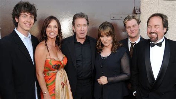 Earl Hindman - Trivia, Family, Bio