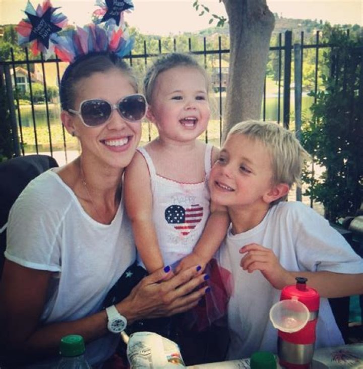 Elin Nordegren: ‘kids can have two loving parents that show respect for each other’