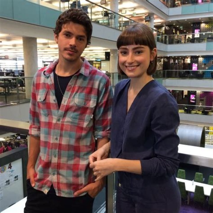 Ellise Chappell - Age, Family, Bio