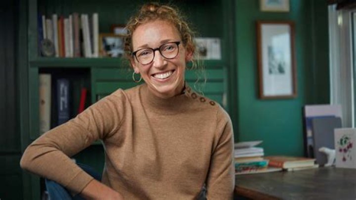 Erin Evans - Age, Family, Bio