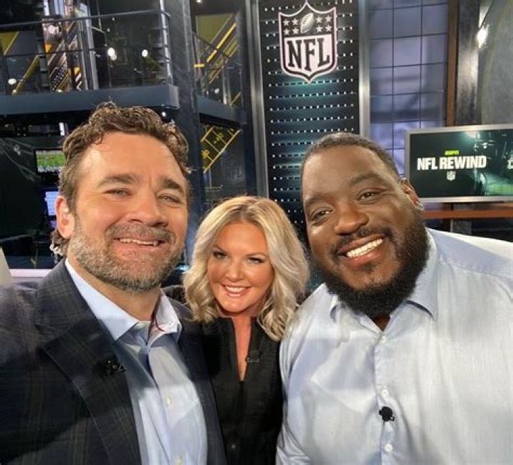 ESPN's Wendi Nix Shares Blissful Married Life with her Husband! Who is He? Also know her Net Worth