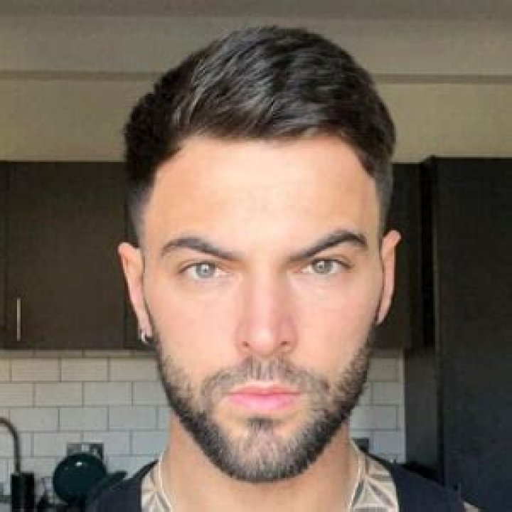 Ethan Smith - Age, Family, Bio