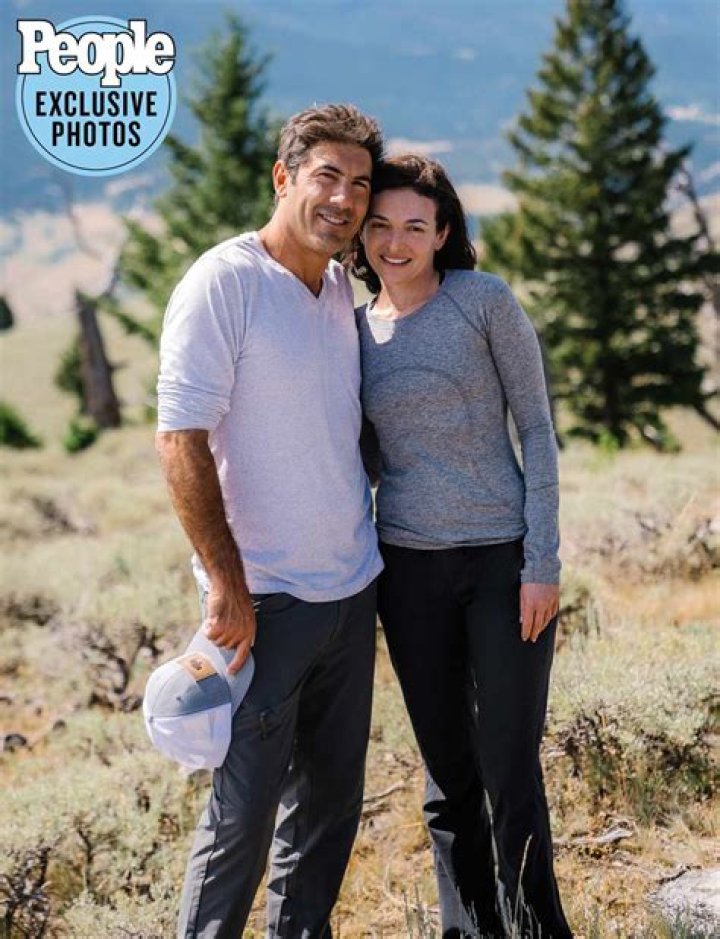 Facebook’s Sheryl Sandberg and Fiance Tom Bernthal are Married in Wyoming!