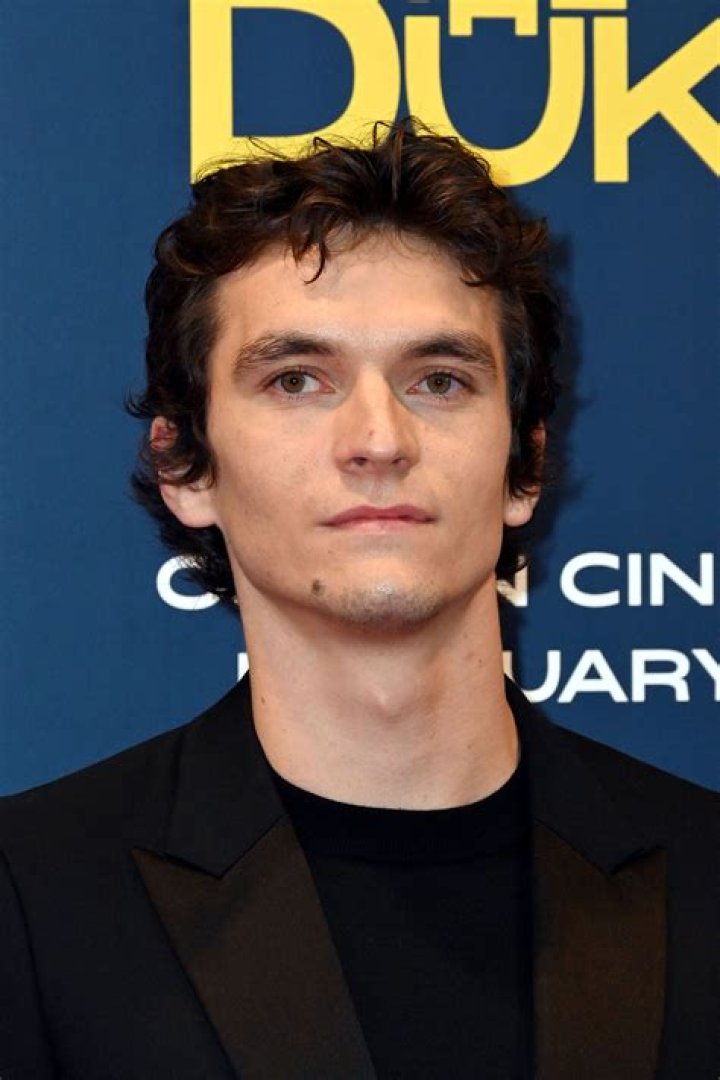 Fionn Whitehead - Age, Family, Bio