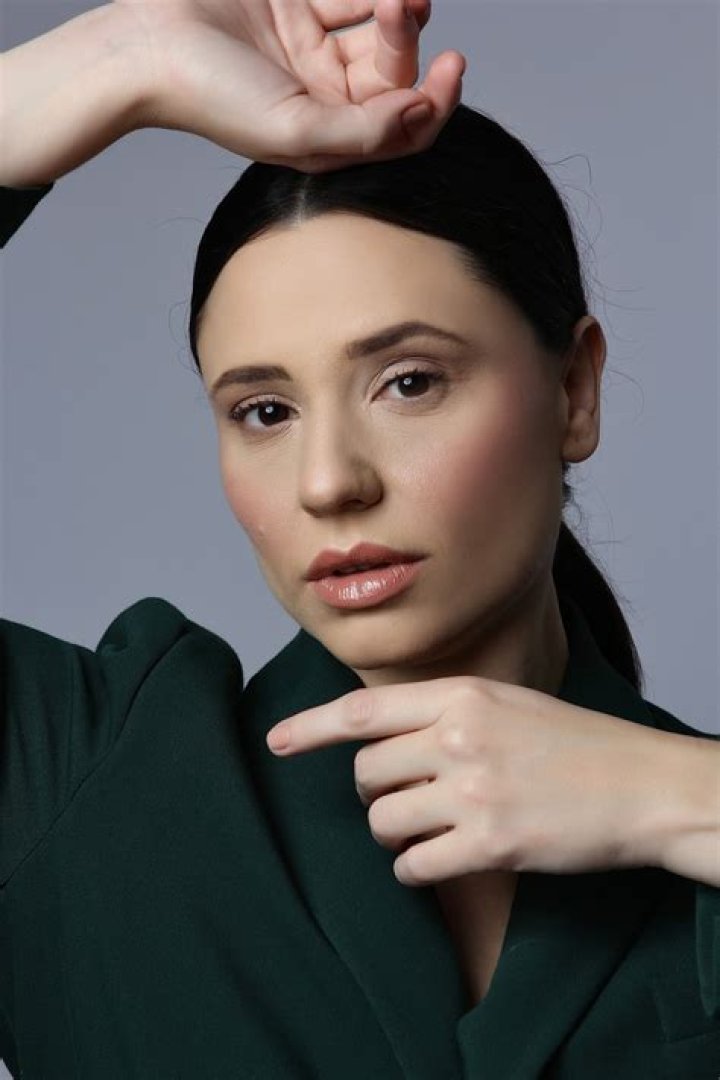 Francis Helena Cozta Height, Weight, Net Worth, Age, Wiki, Who, Instagram, Biography