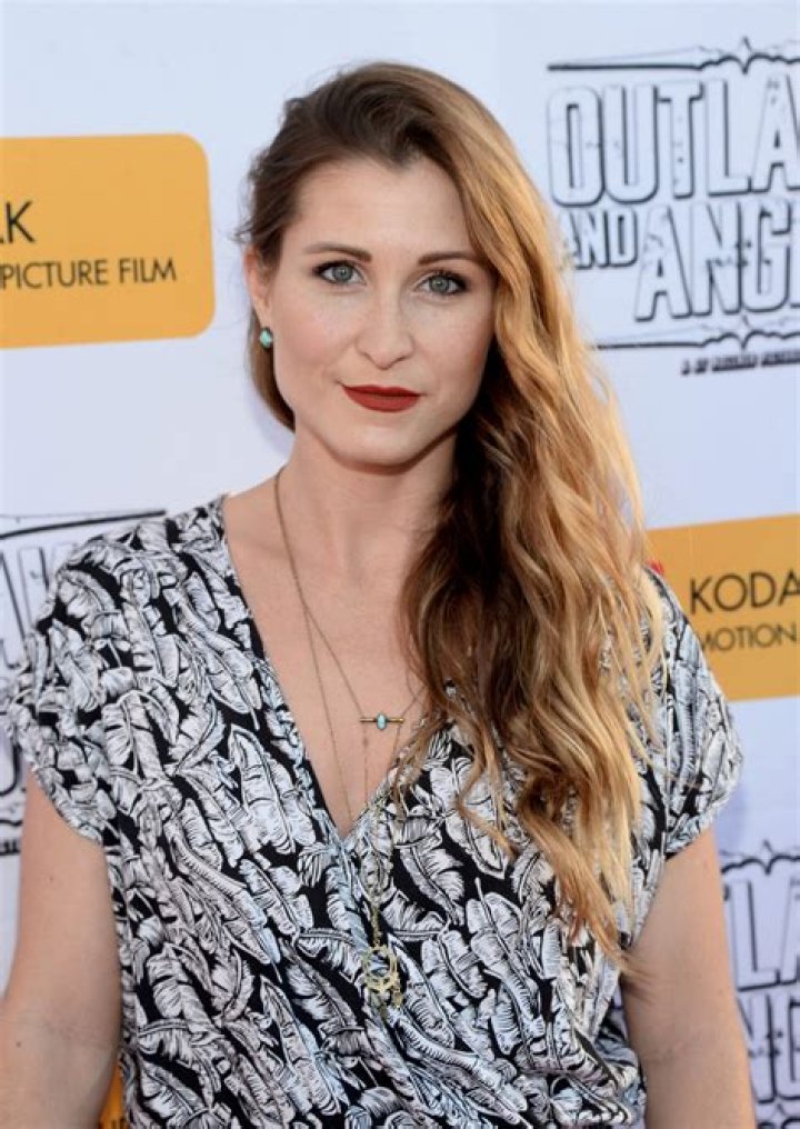 Gabrielle Stone - Age, Family, Bio