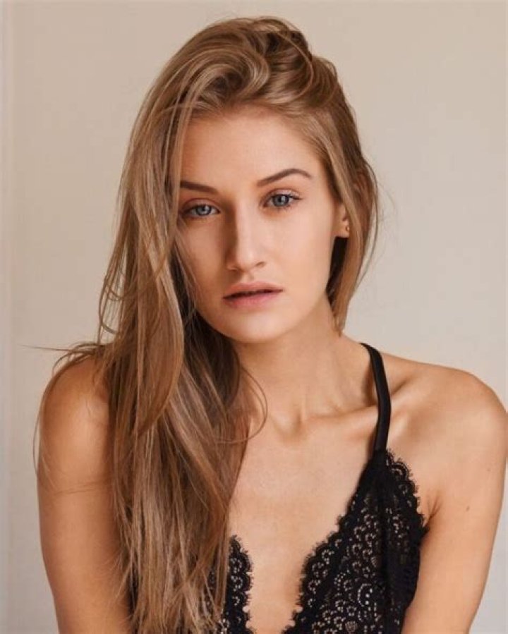 
Gigi Borgese – Maybegigi Biography, Age, Boyfriend, Height, Net Worth 