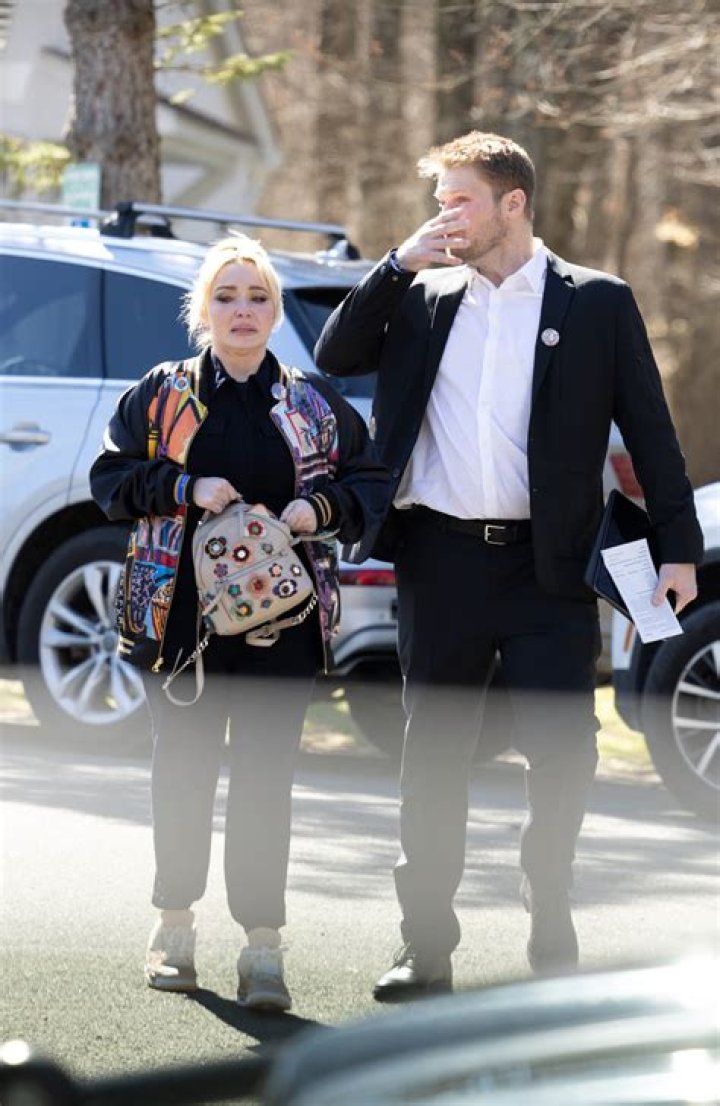 Hayden Panettiere and her on-off boyfriend Brian Hickerson wild bar brawl with strangers outside LA hotel