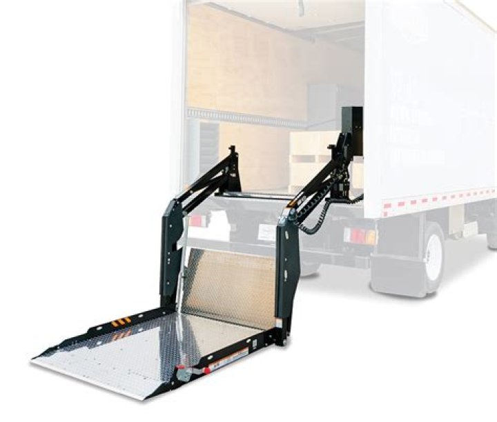 How do you use a Tommy lift gate?