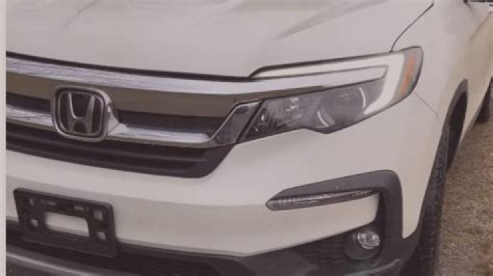 How many miles does a Honda Pilot have when the gas light comes on?