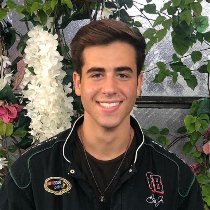 
How old is Adi Fishman? Girlfriend, Net Worth, Brother, Wiki 