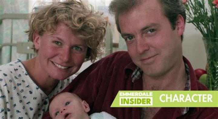 
How old is Noah Dingle? Everything you need to know about Emmerdale’s troublemaker 