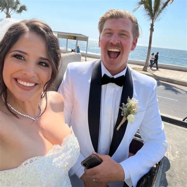 Is Dan Bakkedahl Still Married To Irene Bakkedahl? Wife And Net Worth 2022