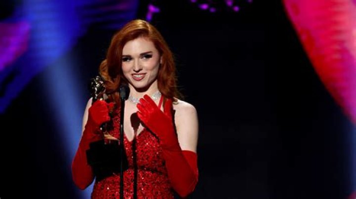 Is Tony Siragusa in the hall of fame?