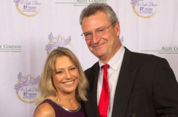 Jackie Bange WGN Age, Bio, Net Worth, Husband