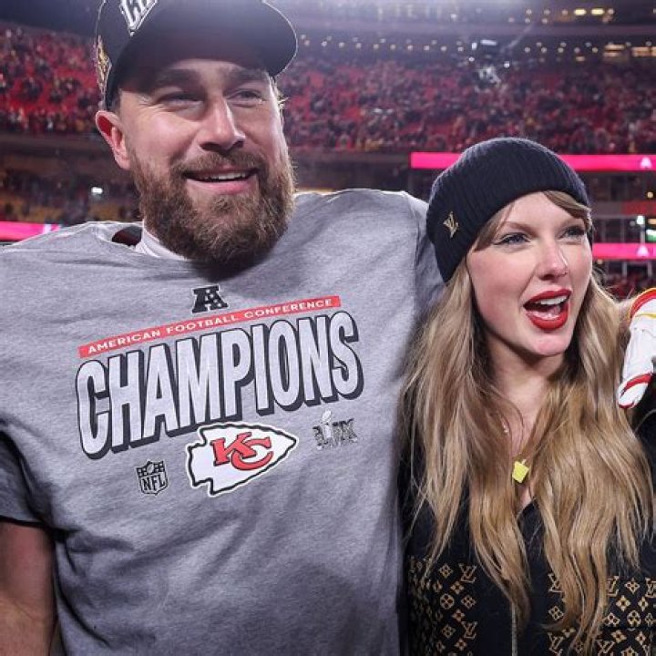 Jason Kelce doesn't want wife Kylie to get a cat - but it'd score points with Taylor Swift