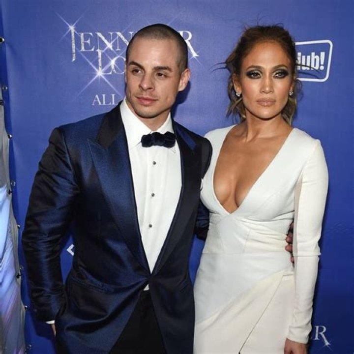Jennifer Lopez dumped Casper Smart in August after he cheated on her, again